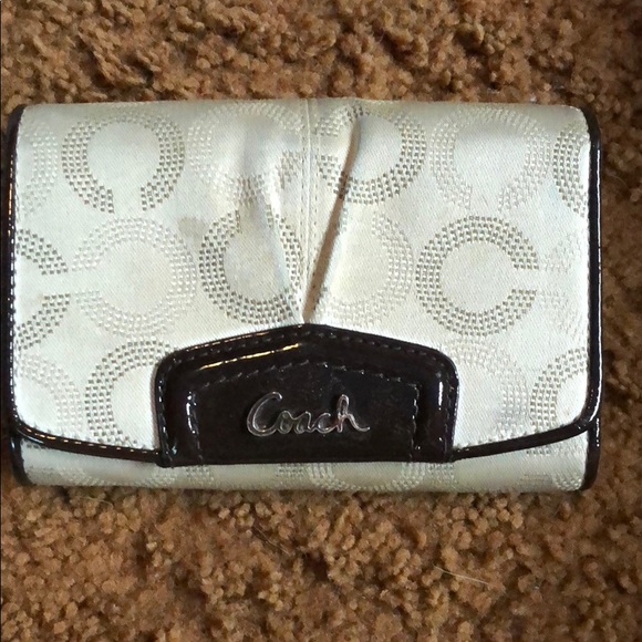 Coach Handbags - Coach wallet